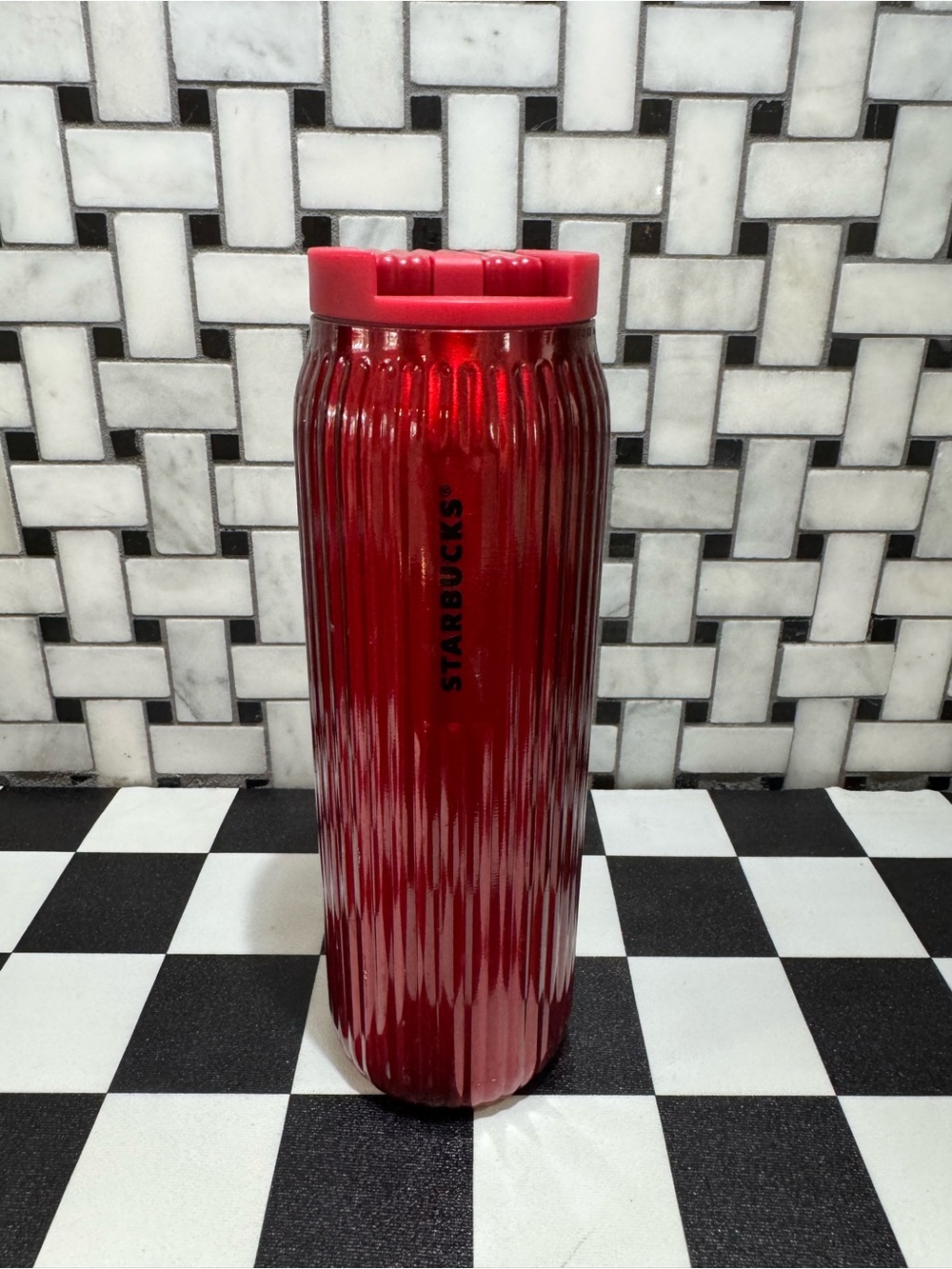 Starbucks Glossy Red Ribbed Travel Tumbler❤️ 🎁 🎄